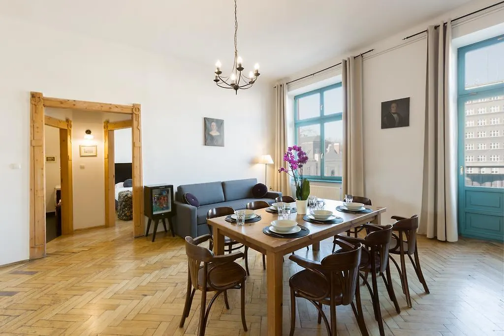 Antique Apartments Plac Szczepanski Krakow 3*,