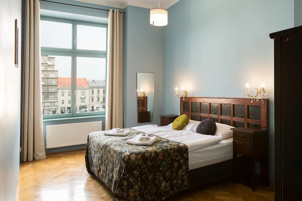 קרקוב Antique Apartments Plac Szczepanski 3*,  פולין